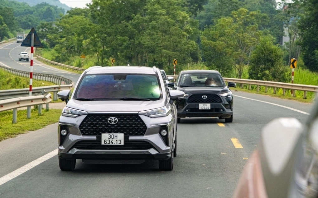 Bộ ba xe bán chạy nhất Toyota giảm giá đầu năm